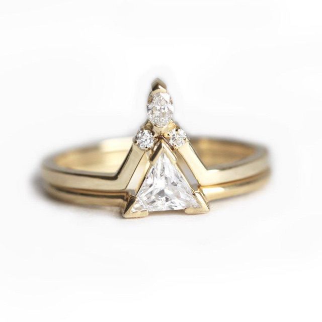 Capucinne Diamond Wedding Ring Set