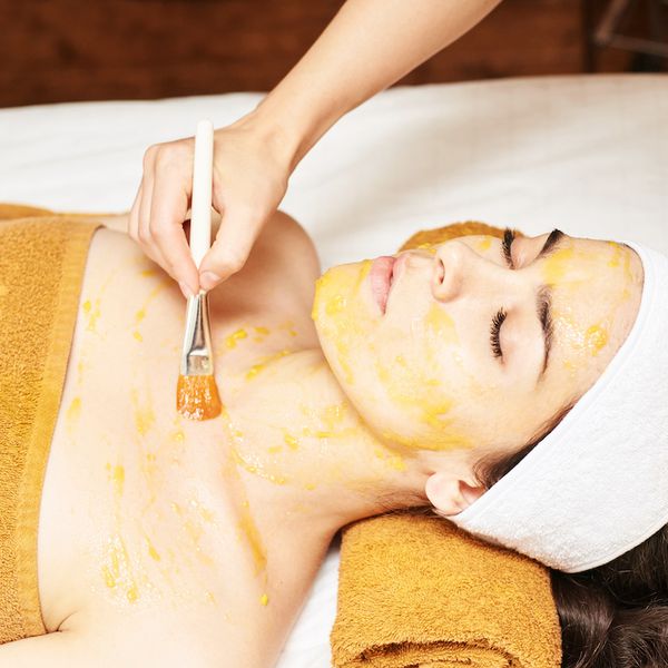 woman getting chemical peel