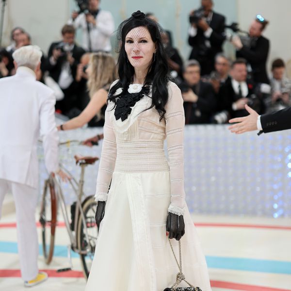 Jill Kargman in Karl Lagerfeld wedding dress at 2023 Met Gala