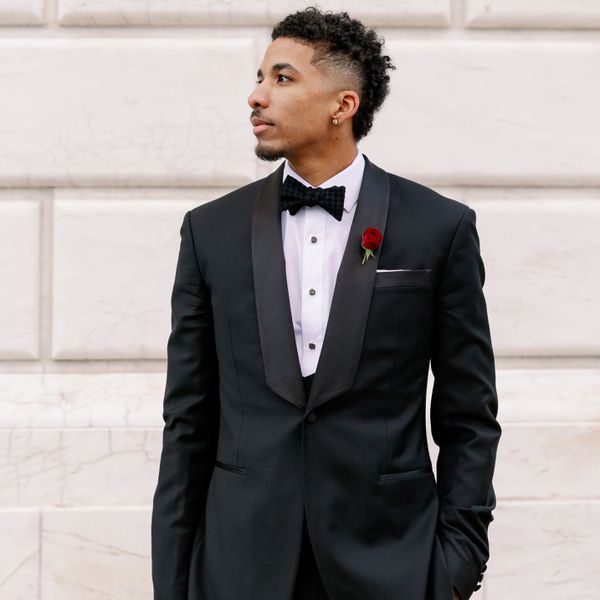groom portrait