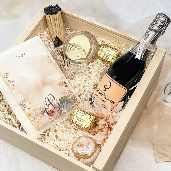 bridal shower gift basked