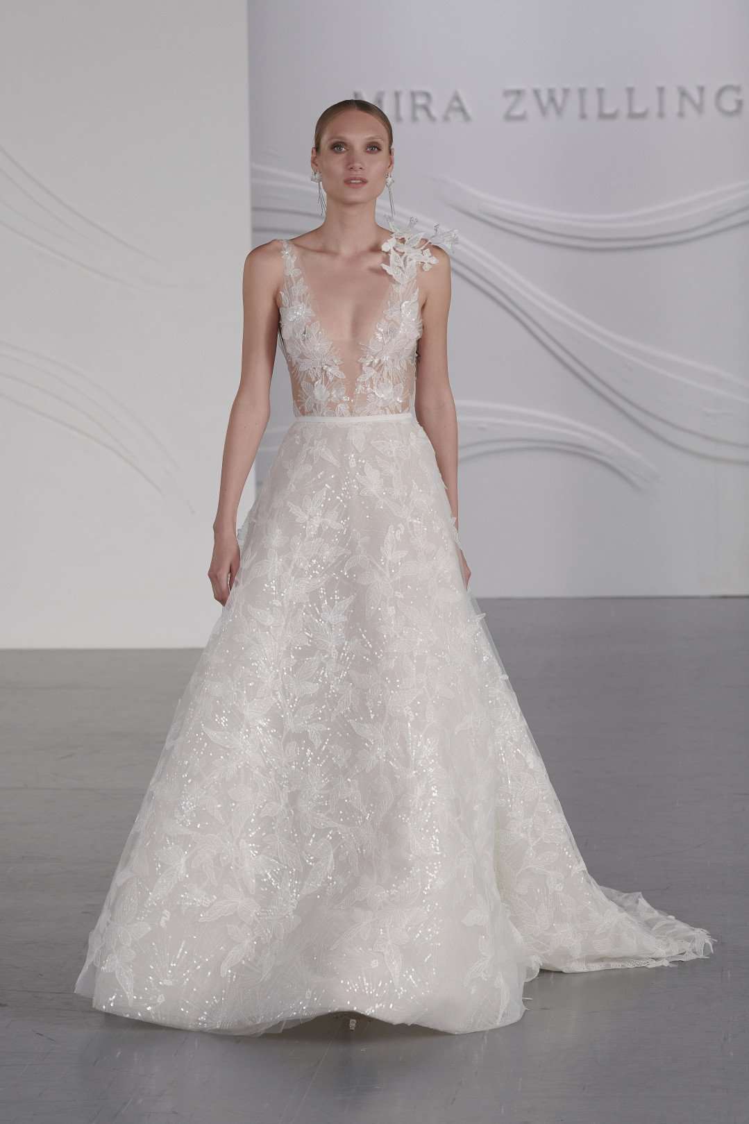 Mira Zwillinger spring 2022