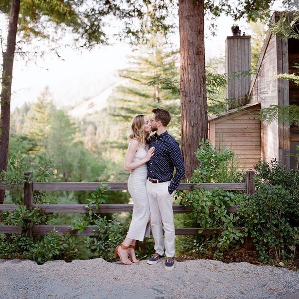 couple kissing