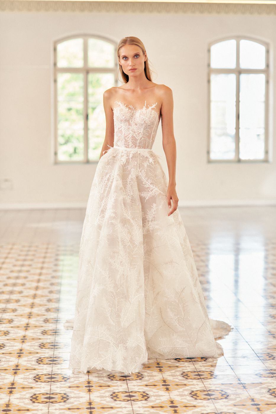 strapless wedding dress