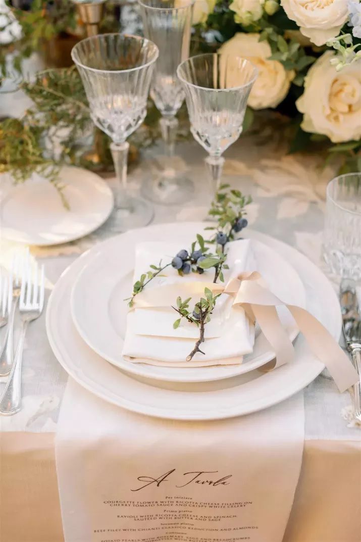 blueberries at wedding table setting