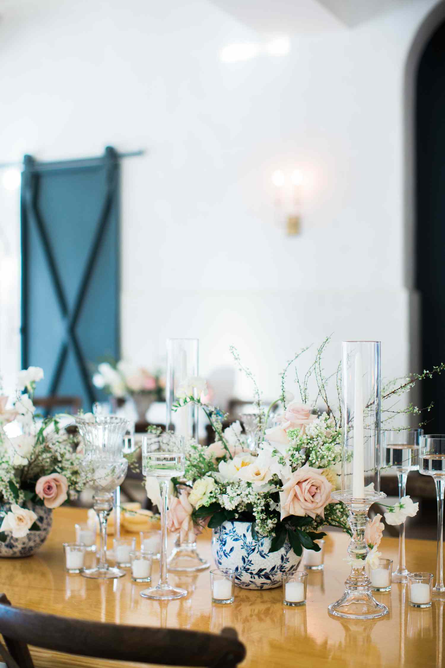 patterned chinoiserie vase centerpiece with pale pastel blooms