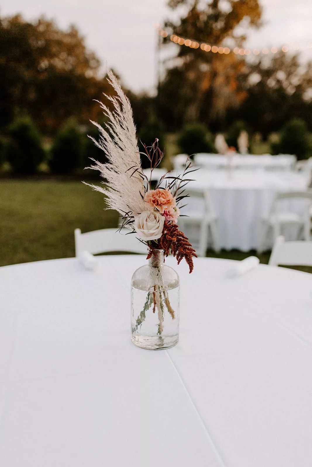 minimal centerpiece