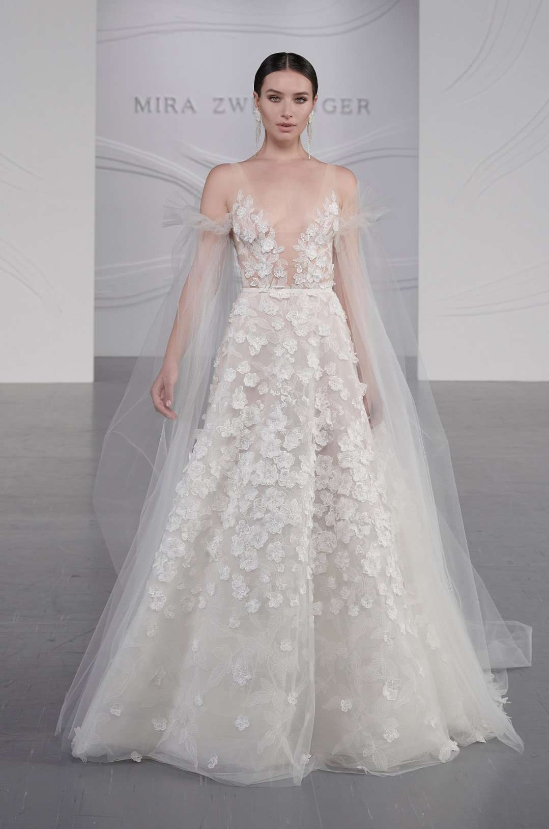 Mira Zwillinger spring 2022