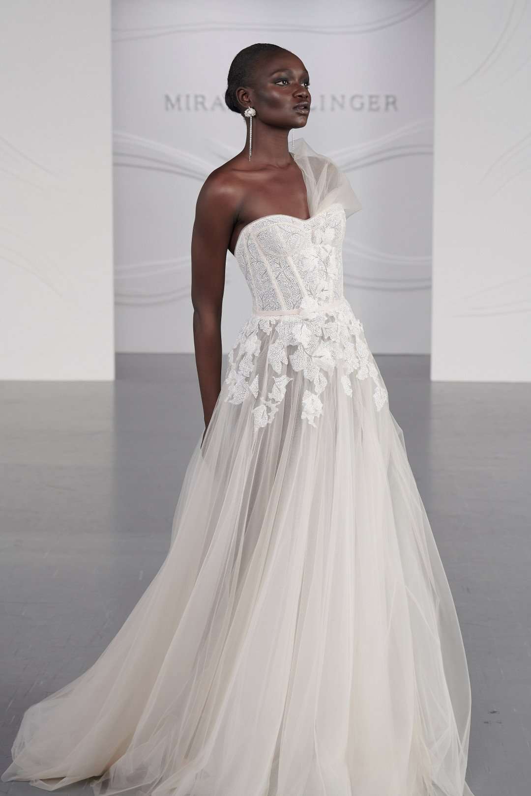 Mira Zwillinger spring 2022